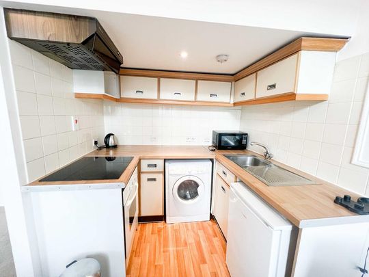 1 bedroom flat to rent - Photo 1