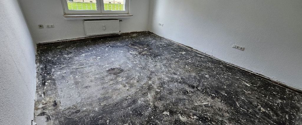 Bezugsfreie Ergeschosswohnung mit ca. 52 m² Wohnfläche und 2 Zimmern - Foto 1