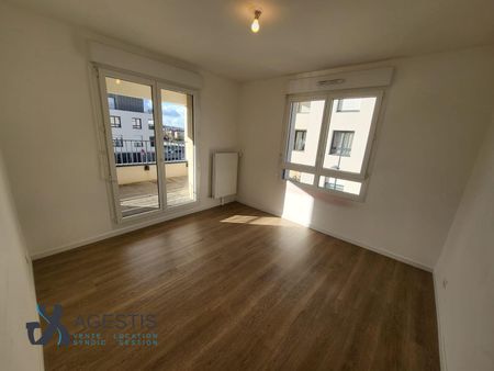APPARTEMENT T3 62M - Photo 4