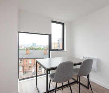 2 bedroom apartment to rent - Photo 3