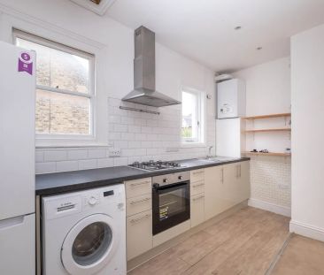 2 bedroom maisonette to rent - Photo 3