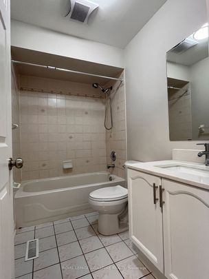 For Lease - 6880 Meadowvale Town Centre Circle, Mississauga, Ontario - Photo 1