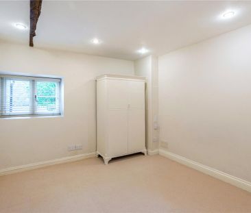 3 bedroom detached house to rent - Photo 3