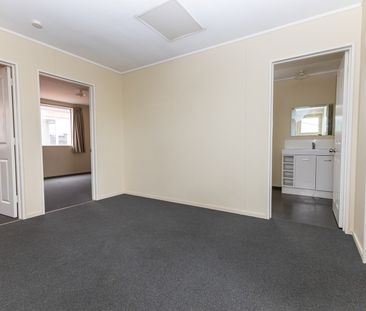 Studio Rooms - Available Now - Photo 2