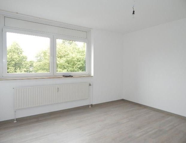 Schöne Wohnung sucht Mieter: individuelle 3-Zimmer-Wohnung (WBS) - Photo 1