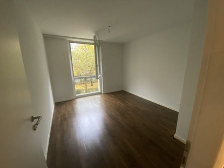 Modern 3.5-room apartment - Beauséjour/Gare - Photo 4