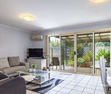 Private & Practical Living in a Convenient Mount Gravatt East Location - Photo 1