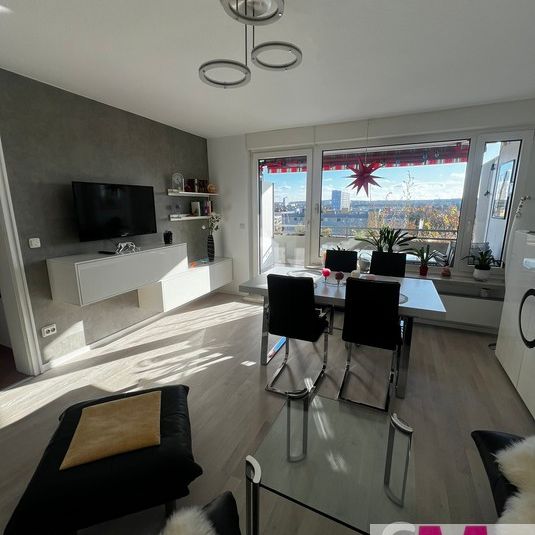 Exklusiv möblierte 2-Zimmerwohnung mit traumhaftem Fernblick in Nürnberg - Photo 1