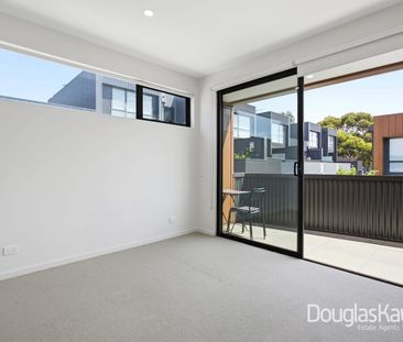 Modern Comfort - Superbly Located - Photo 2