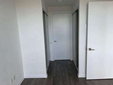 For Lease - 4208 Dundas Street Unit# 310, Toronto, Ontario - Photo 2