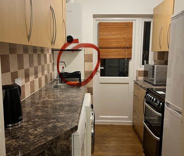 Room in a Shared House, Oldstead Road, BR1 - Photo 1
