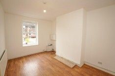 2 bed House - Terraced for Rent - Photo 4