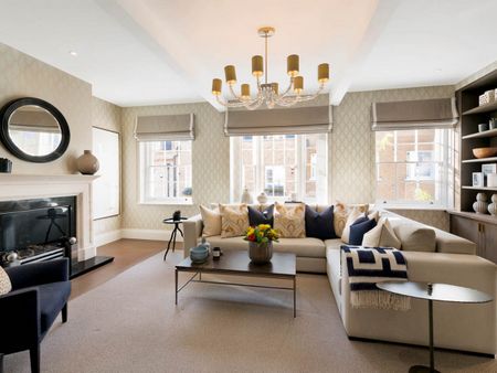 Clabon Mews, London, SW1X - Photo 2