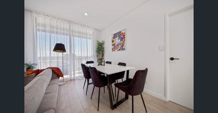 FURNISHED - Luxury Penthouse Living with Incredible Views! - Photo 2