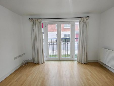 2 bedroom flat to rent - Photo 4