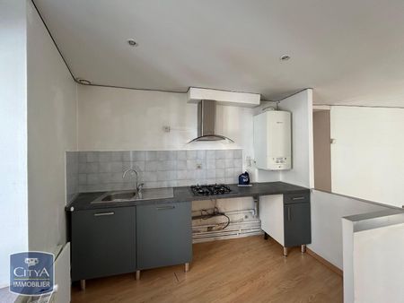 Location Appartement 4 pièces 63m² ST ETIENNE 42100 - Photo 2