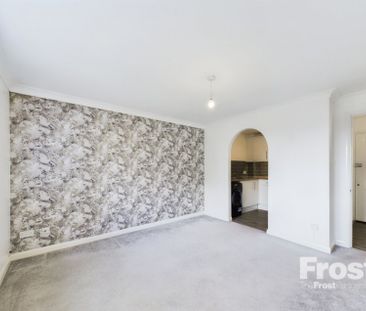 Missenden Gardens, Burnham,SL1 - Photo 1