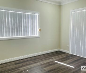 Mordenised Family Home in Bankstown with freshly painted - Photo 6