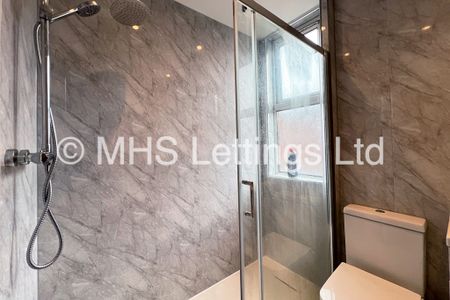 4 Bedroom Mid Terraced House for rent in Welton Mount - Photo 5