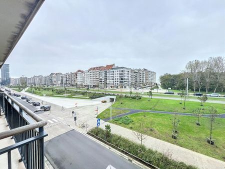 Ruim appartement met uitgestrekt zicht, gelegen aan de Knokkestraat - Photo 4