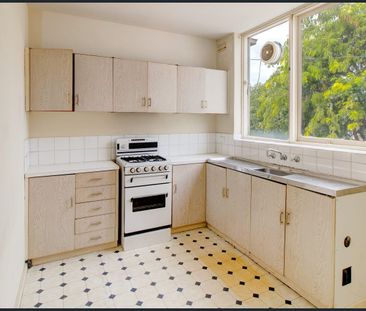 Convenience and Easy Living - Photo 4