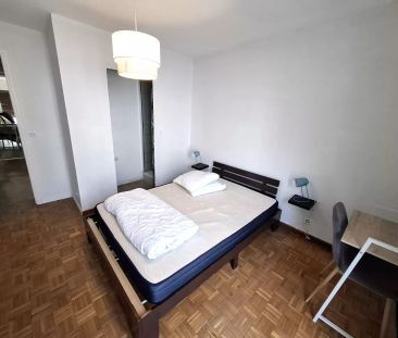 Appartement Marseille 1 pièce(s) 67.60 m2 - Photo 2