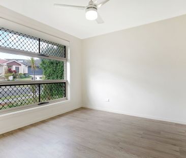 Inviting 4-Bedroom Residence with Modern Comforts - Photo 6