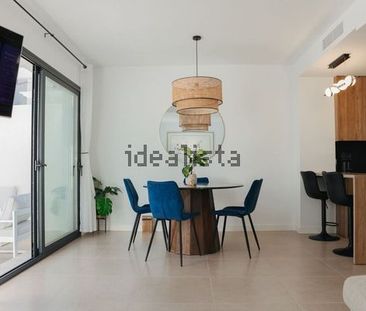 Alquiler de dúplex en Calle Calendula - Photo 6