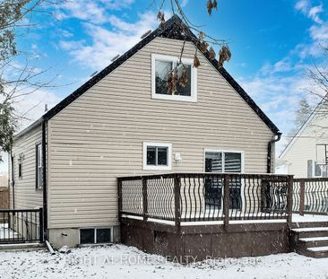 Detached Home For Lease | N8102496 - Photo 2