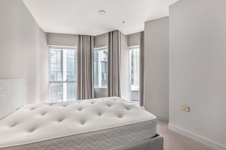 Available from 23/12/2025 - 2 Bed Apartment, Furnished - Photo 4