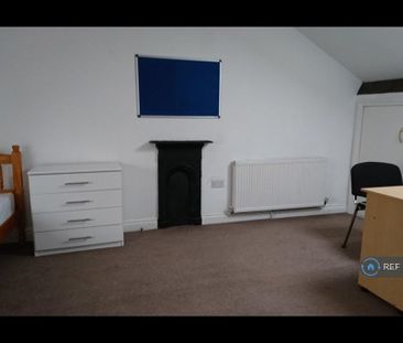 4 bedroom terraced house to rent - Photo 4