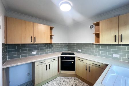 Barnes Close - Photo 3