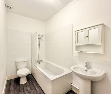 3 bed Flat Preston Road, Essex, SS0 - Photo 1