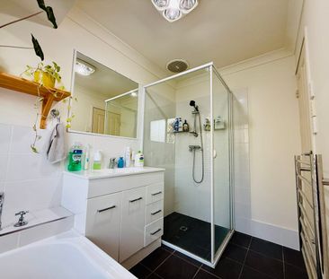 Sparkling Pool Oasis - Relax, Entertain, Enjoy - Photo 3