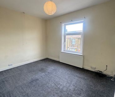 Oak Street - Photo 1