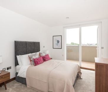 65 Maygrove Road, West Hampstead, London, NW6 2DA - Photo 2