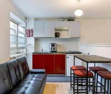 Studio to rent - Photo 2