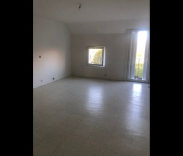 Location Appartement Studio 38 m² Prissac - Photo 3