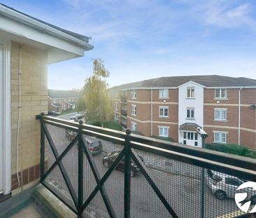 2 bedroom flat to rent - Photo 2