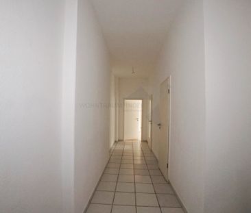 Gemütliche 2-Raum-Wohnung mit Einbauküche im Herzen von Zwickau - Photo 1