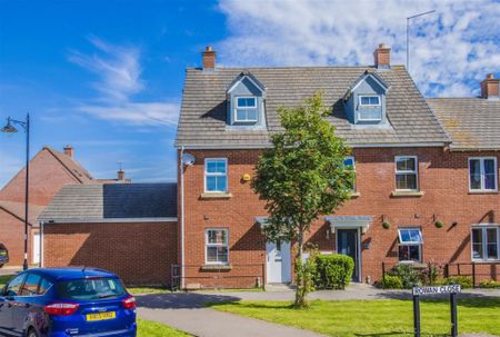 3 bed House - Semi-Detached To Let - Photo 2