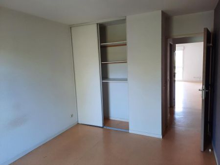 APPARTEMENT T3 LE MELIES - ECHIROLLES - Photo 4