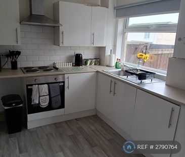 1 bedroom in a house share to rent - Photo 5