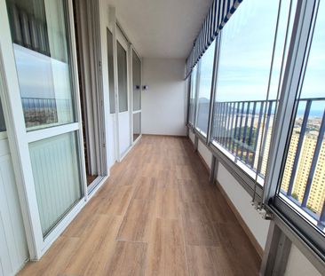 Location Appartement 96 pièces 110m² MARSEILLE 9ème - Photo 5