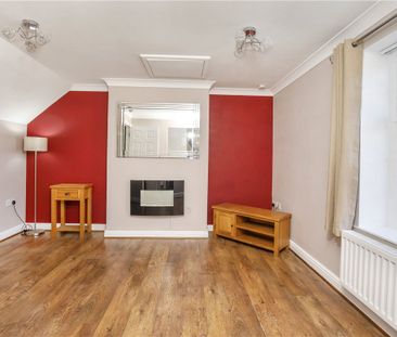 This one bedroom furnished enclosed end of terraced property offers... - Photo 1