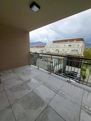Location Appartement 2 pièces 43m² AIX LES BAINS 73100 - Photo 5