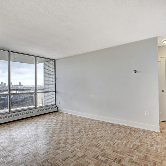 The Nottingham - Photo 1