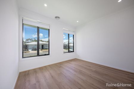 Brand New Luxury Living - Photo 2