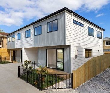 Blockhouse Bay - 4 bedroom Townhouse - Photo 6