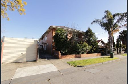 4/1 Cunnington Avenue, Brunswick East VIC 3057 - Photo 5